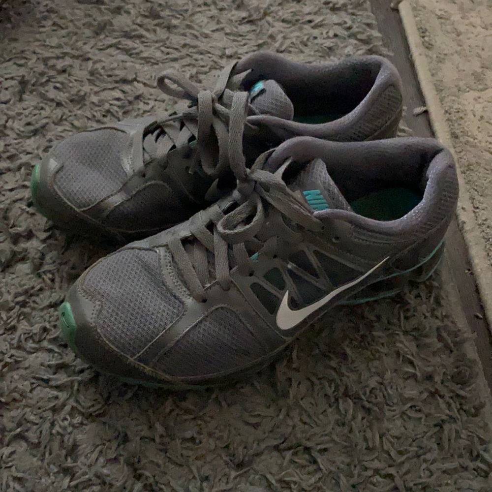 Nike reax run 6